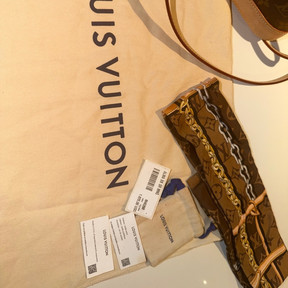 Louis Vuitton Alma BB in excellent condition w/ tags & receipt included!! - Picture 14 of 14